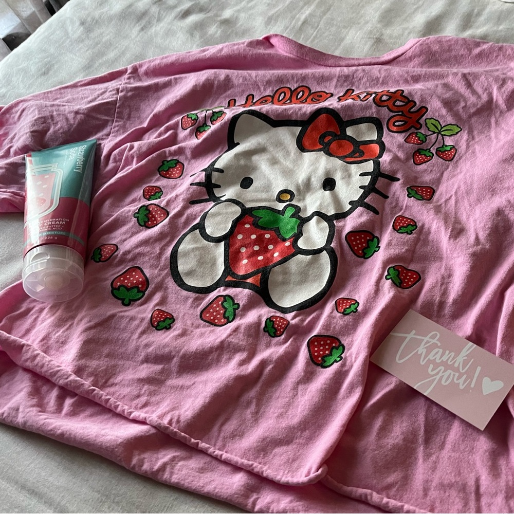 Women’s large cropped strawberry hello kitty tee + BATHANDBODYWORKS !!